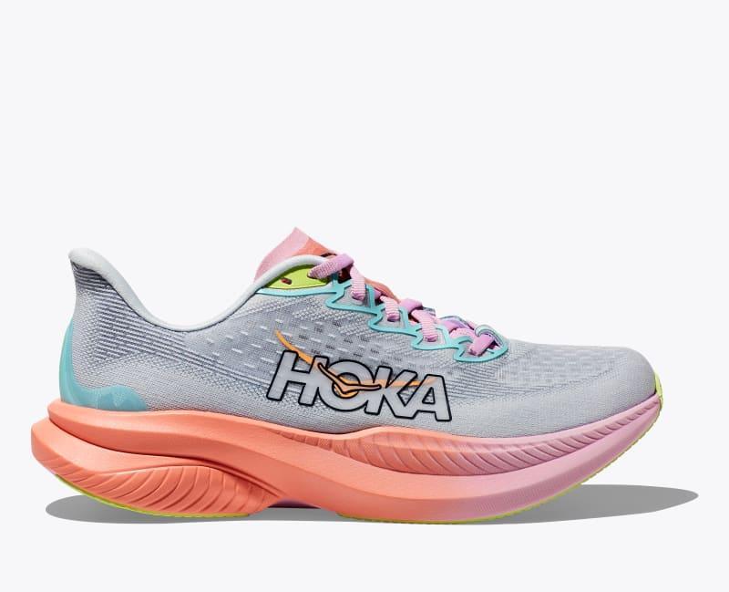 HOKA Women's Mach 6 Shoes in Black/White, Size 9 Product Image