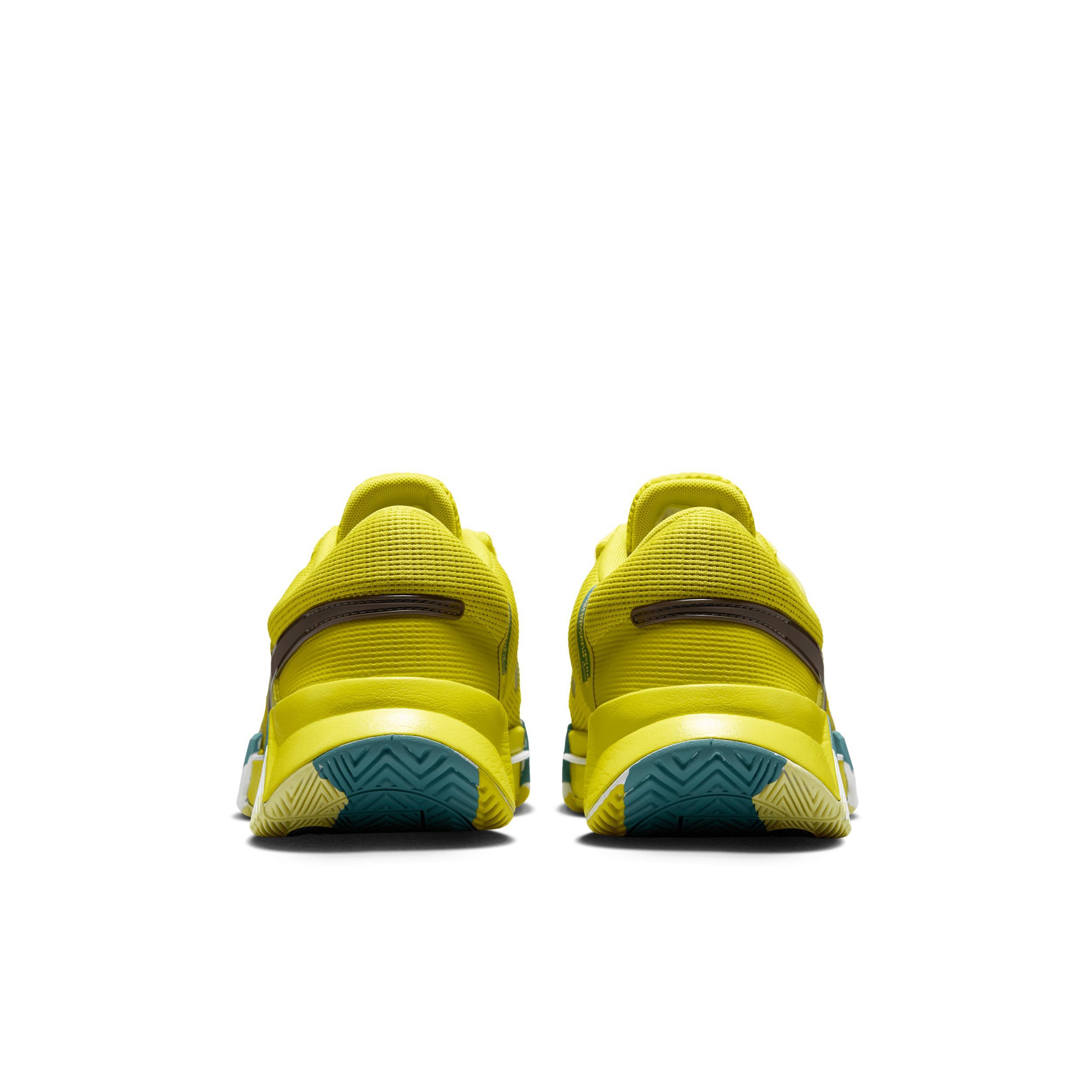 Nike GP Challenge 1 Premium Men's Hard Court Tennis Shoes Product Image