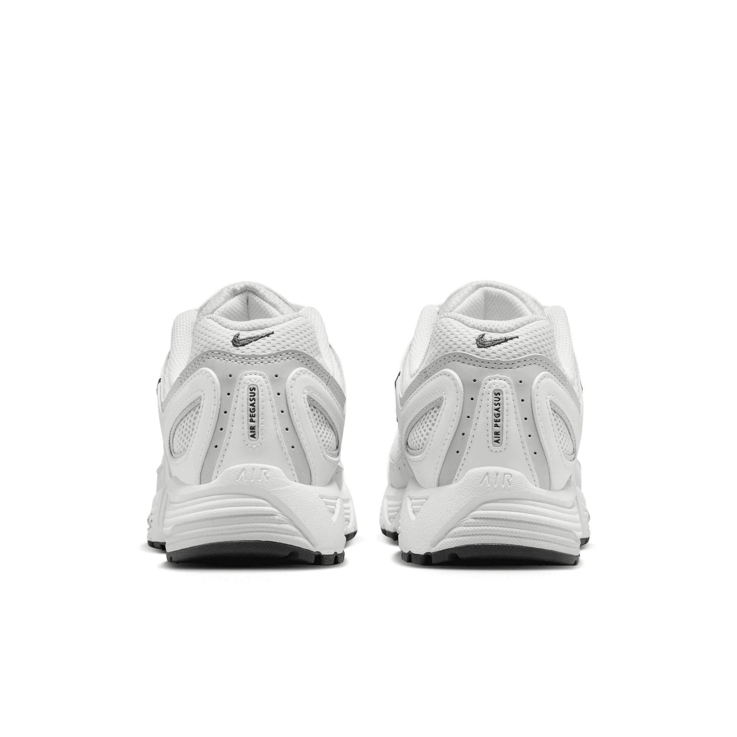 Nike Women's Air Pegasus 2005 Shoes Product Image