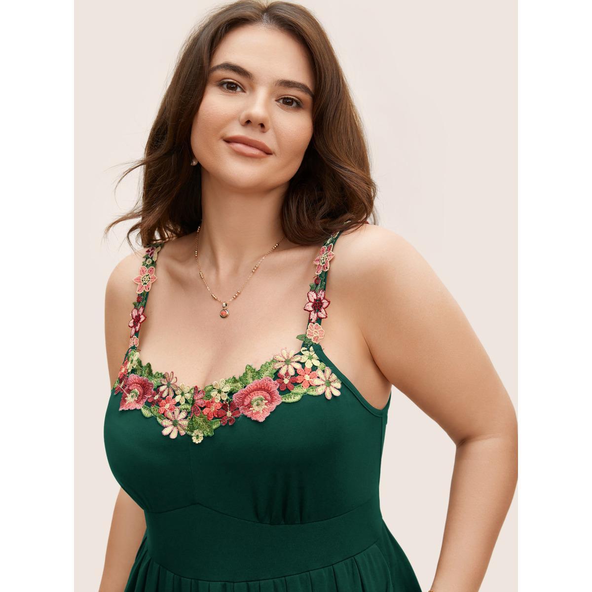 Plus Size Floral Embroidered Pocket Midi Cami Dress Truegreen Women Elegant Embroidered Heart neckline Sleeveless Curvy BloomChic 12/L Product Image