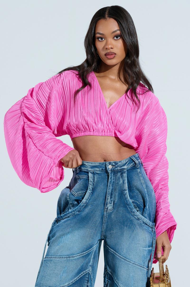 CROPPED PLISSE RUCHED SLEEVE BLOUSE Product Image