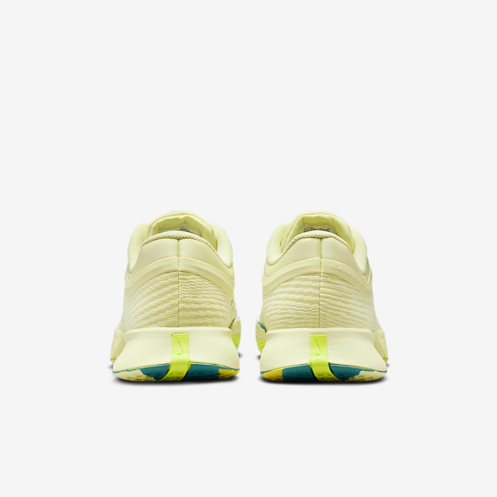 Nike Vapor Pro 3 Premium Women's Hard Court Tennis Shoes Product Image