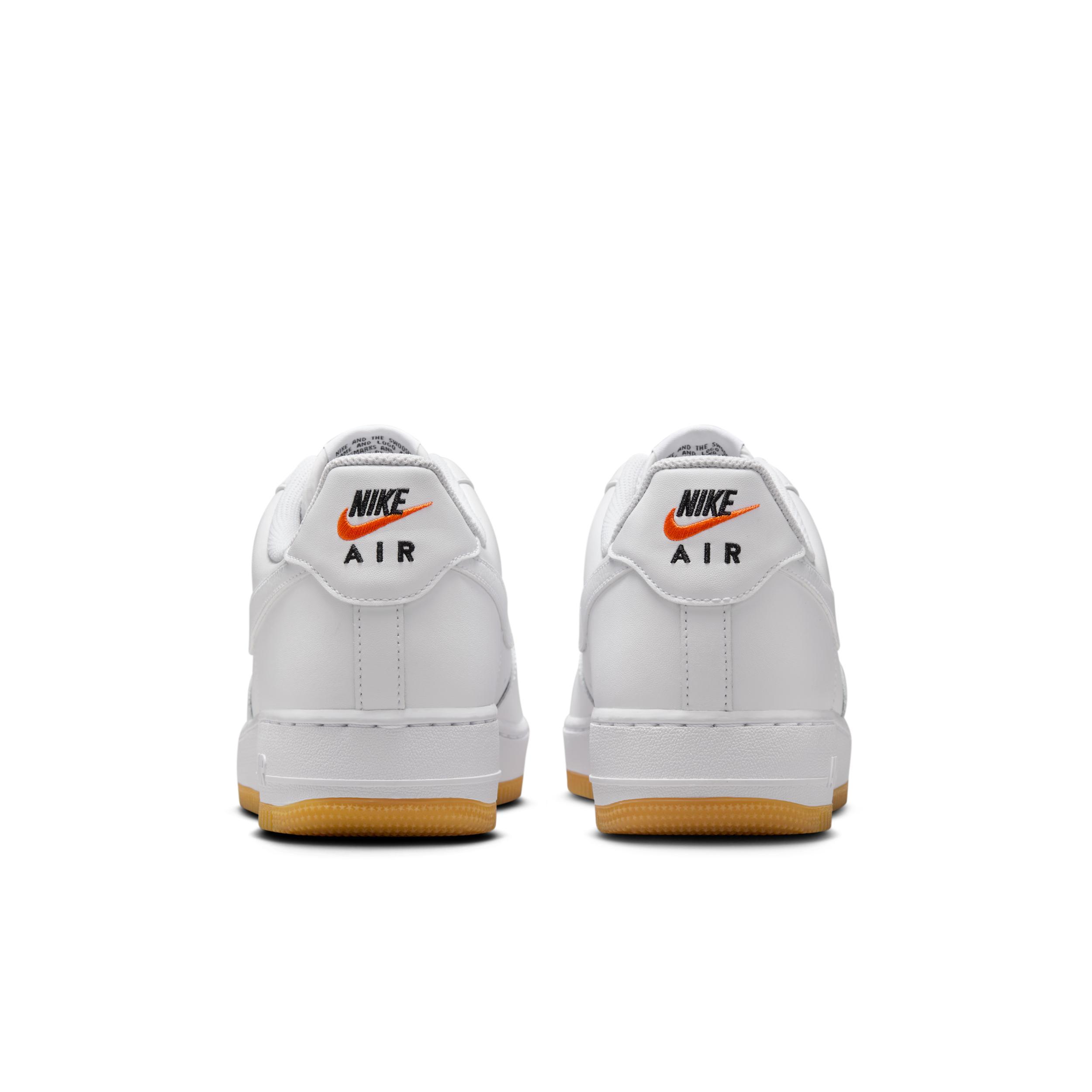 Nike Men's Air Force 1 '07 LV Shoes Product Image