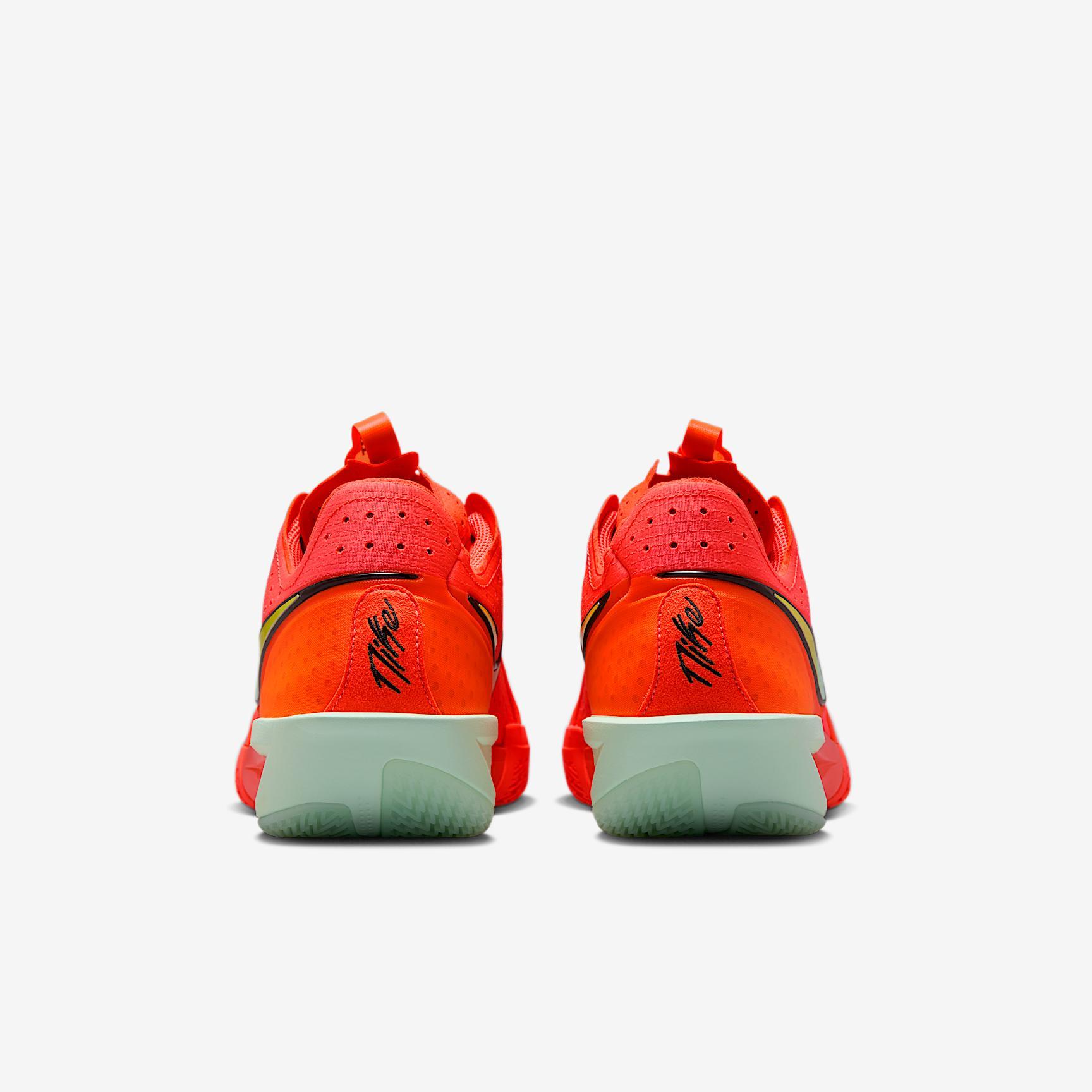 Nike G.T. Cut 3 Basketball Shoes Product Image