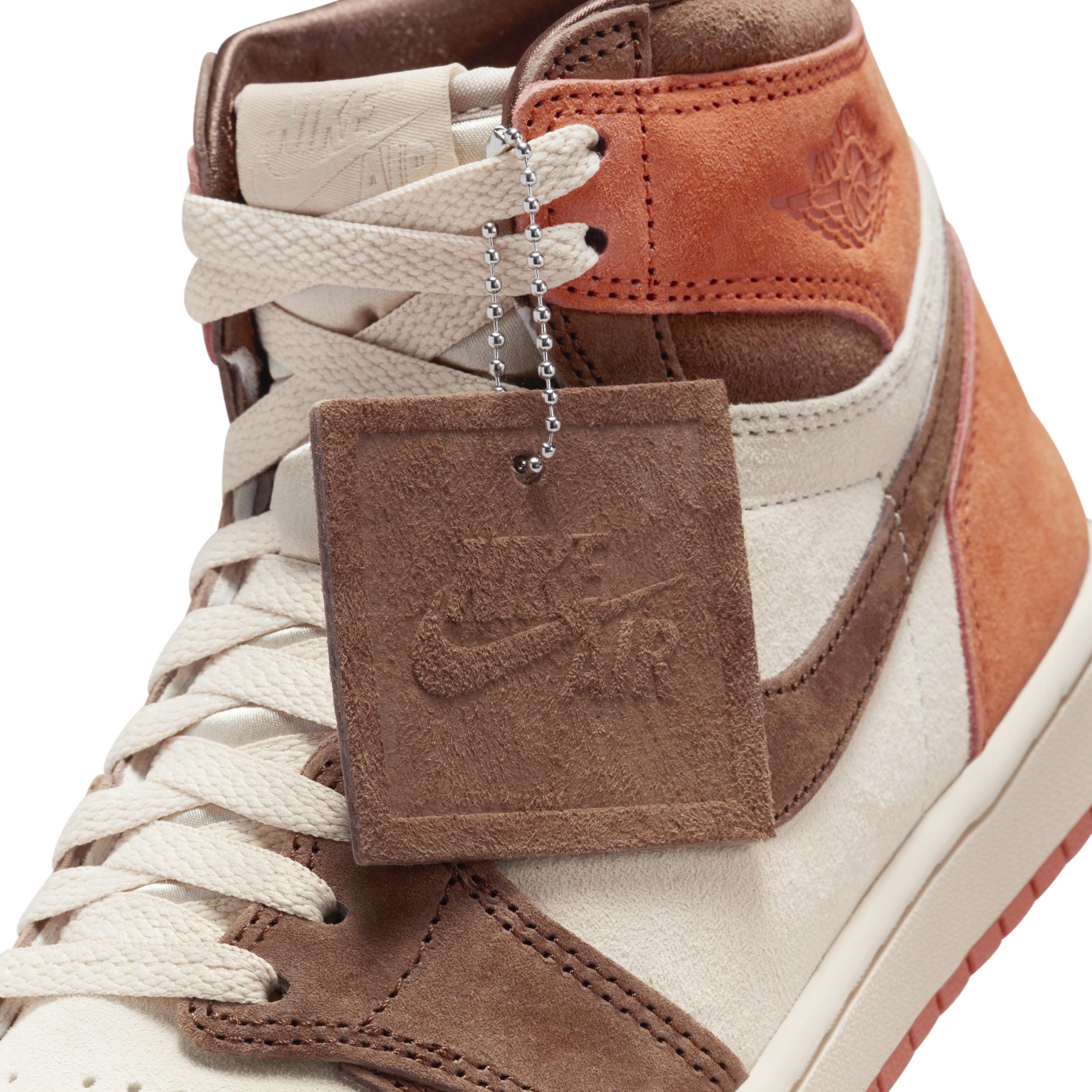 Jordan Womens Jordan Retro 1 High OG - Womens Basketball Shoes Product Image