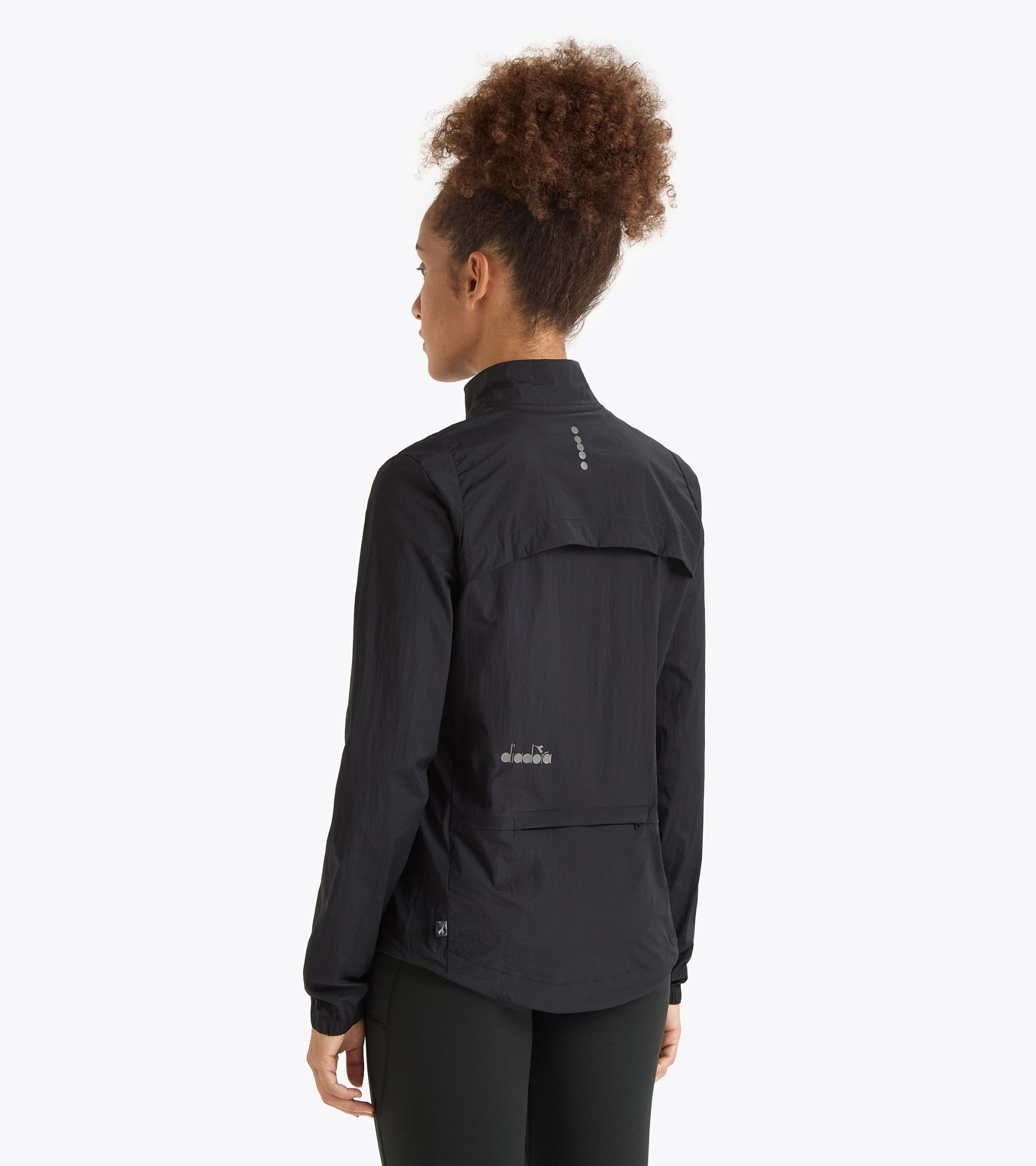 L. PACKABLE WIND JACKET Product Image