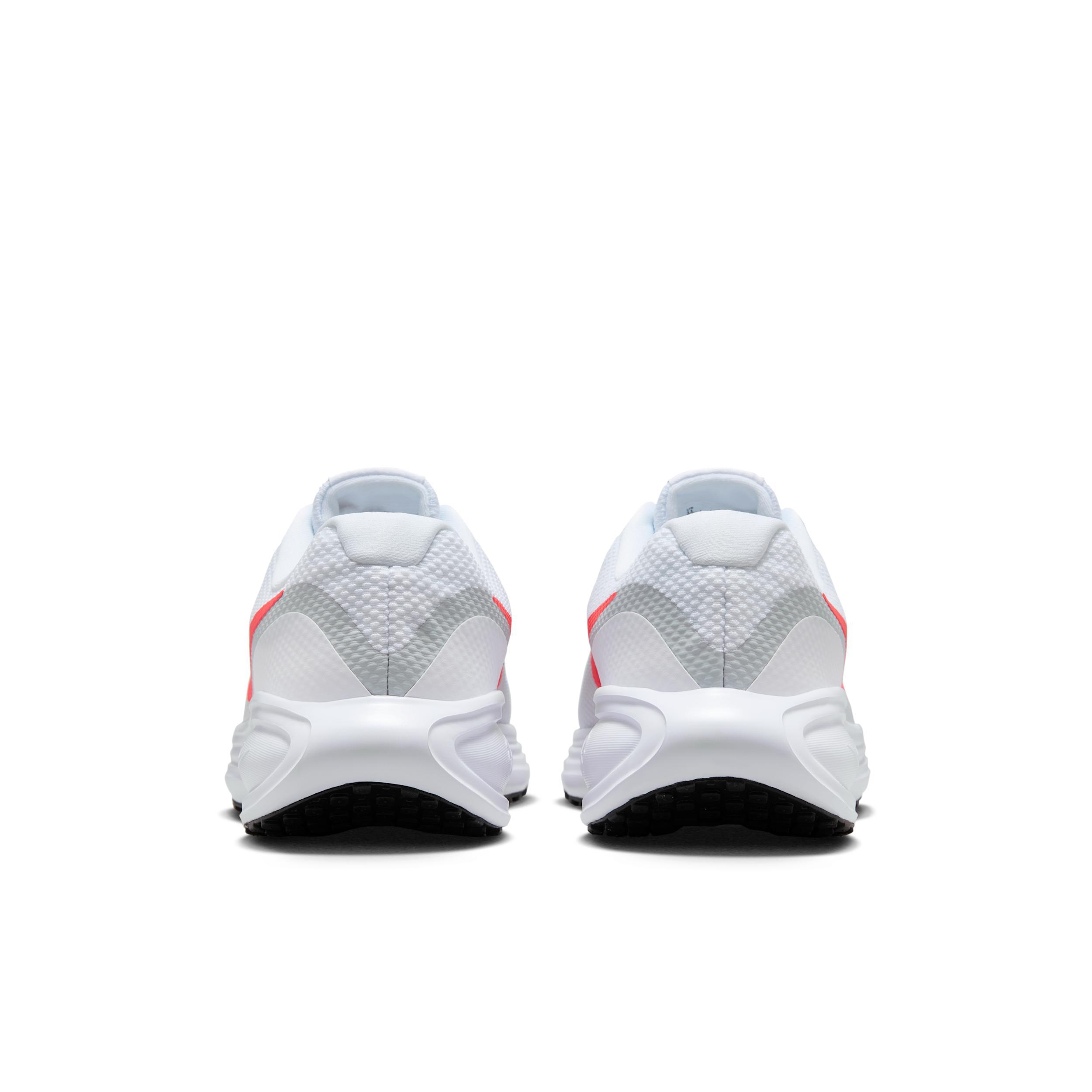 Nike Men's Revolution 8 Road Running Shoes (Extra Wide) Product Image