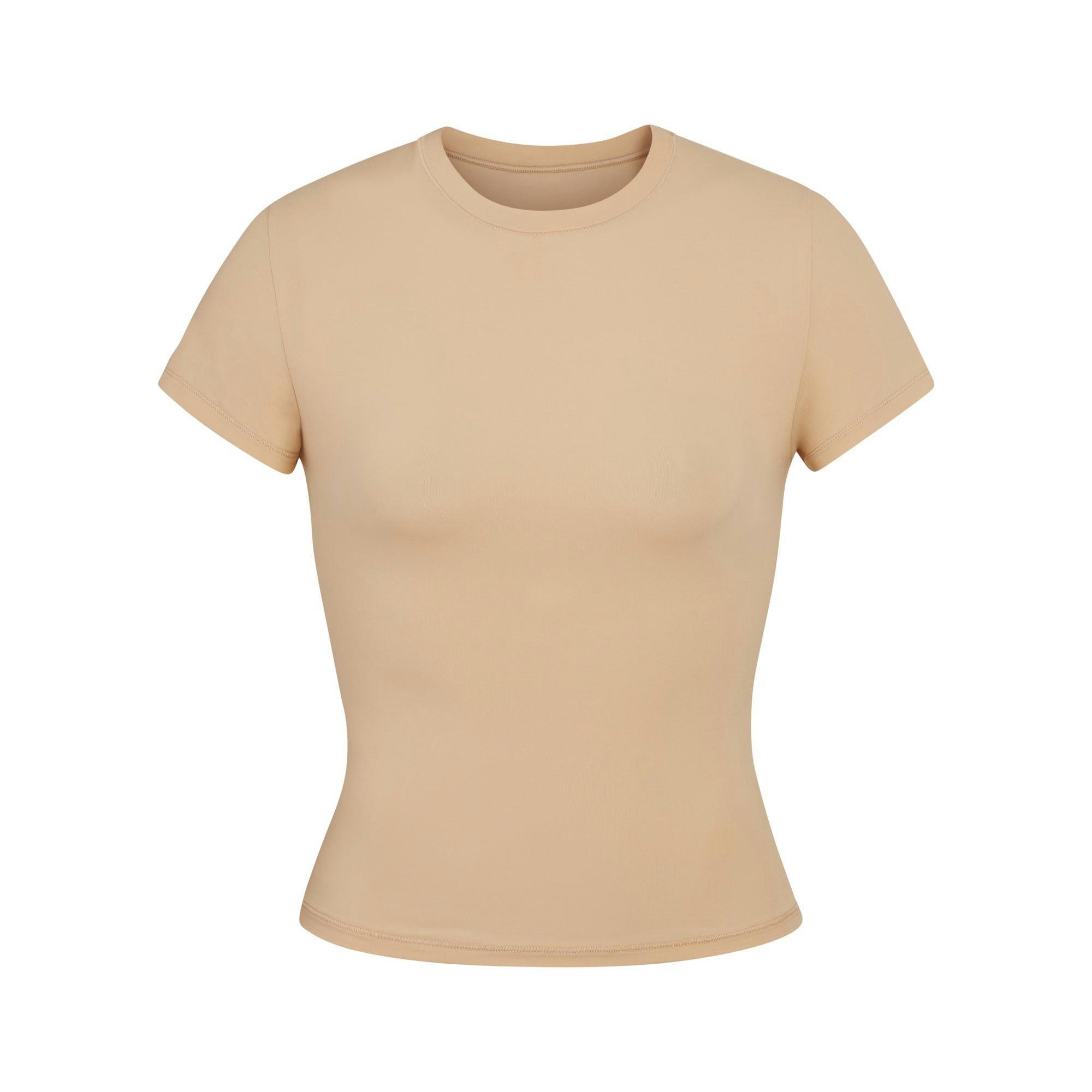 FITS EVERYBODY T-SHIRT | CLAY Product Image