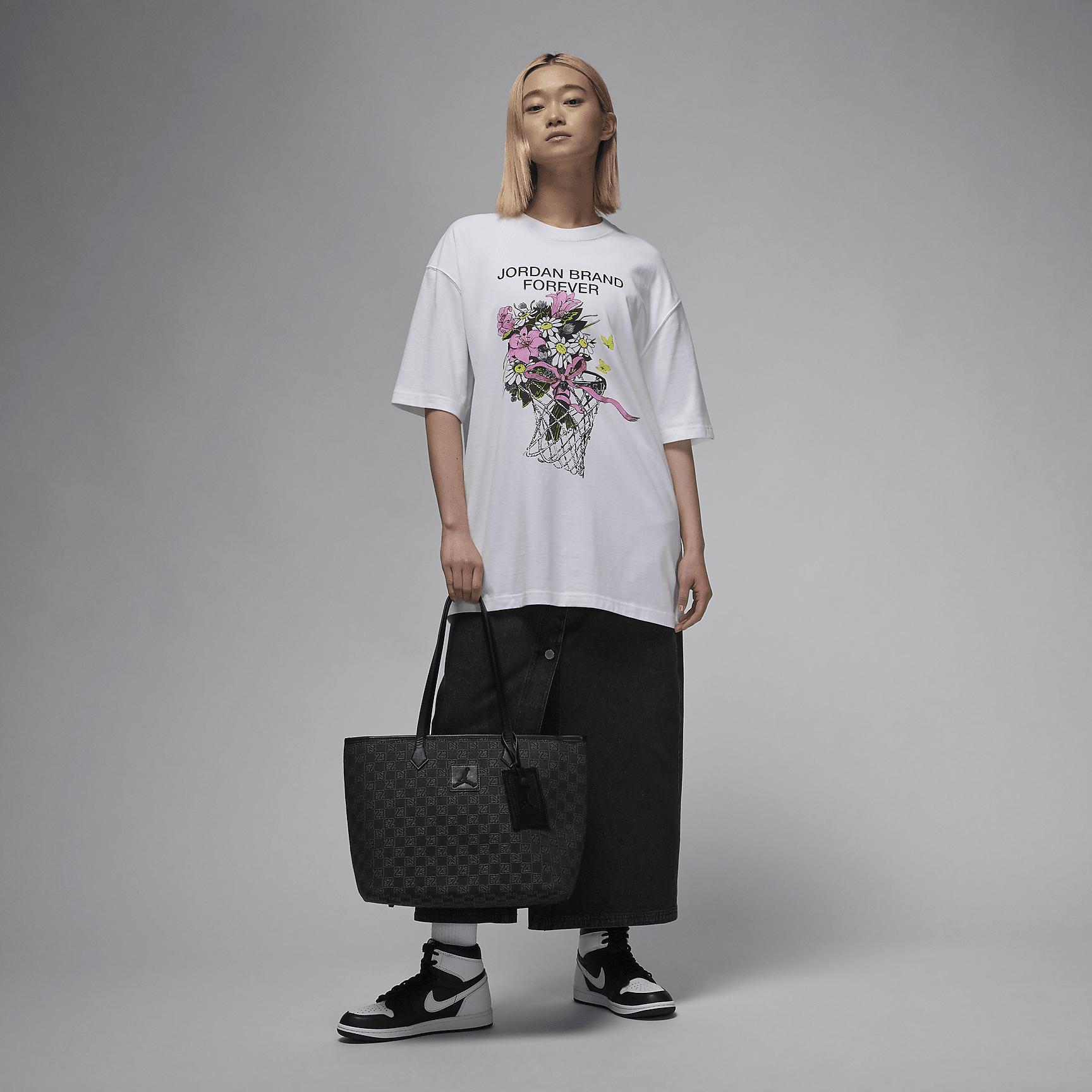 Jordan Monogram Men's Tote Bag (32L) Product Image