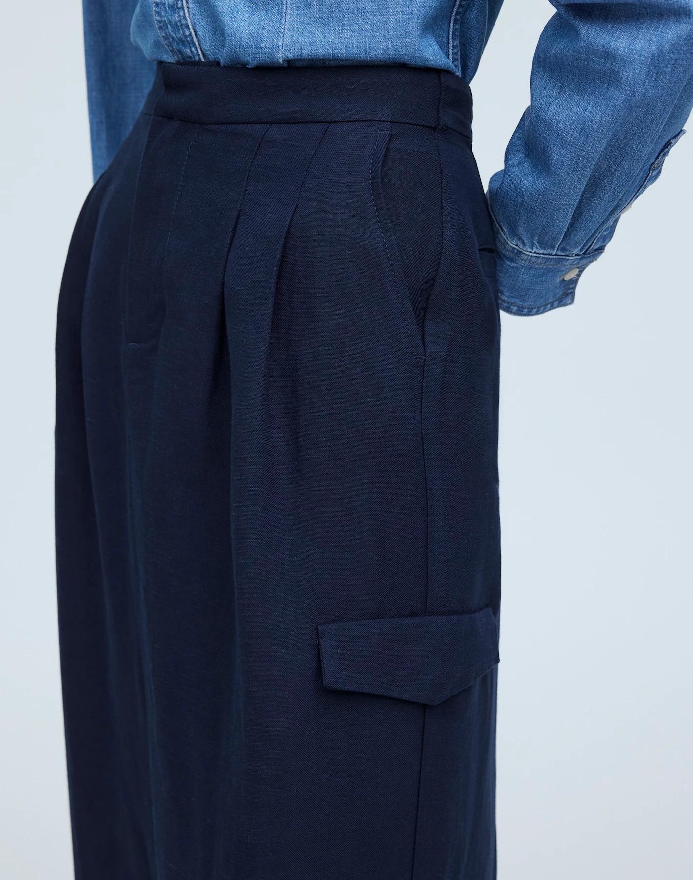 Pleated High-Waist Cargo Midi Skirt Product Image