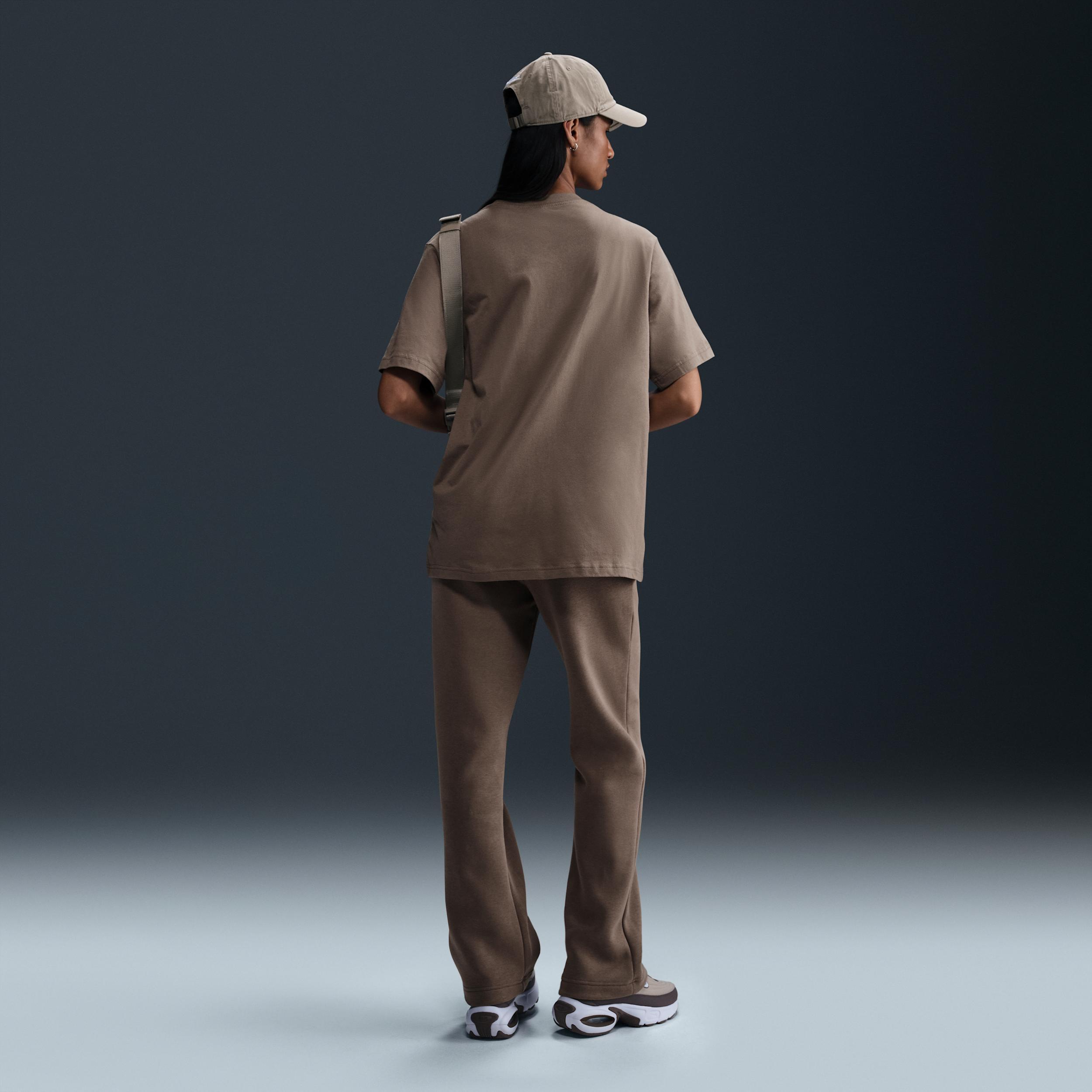 Nike Sportswear Essential Women's T-Shirt Product Image