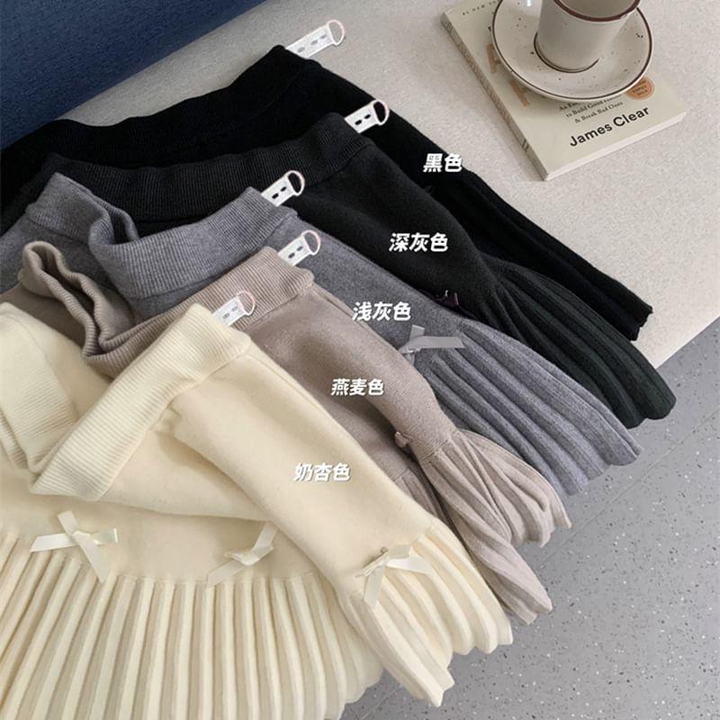 Maternity High Rise Plain Bow Accent Pleated Mini A-Line Knit Skirt Product Image