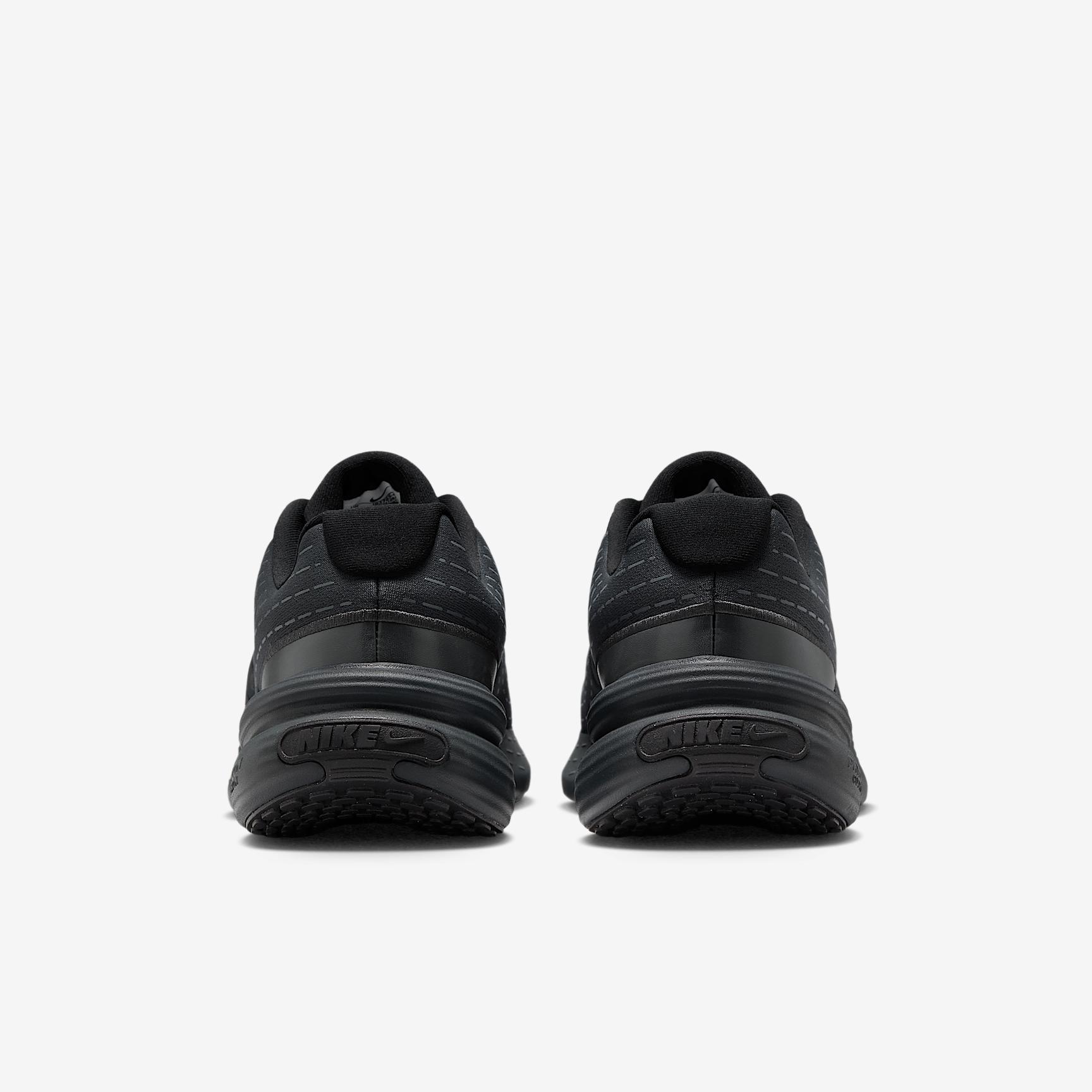 Nike Men's Uplift SC Shoes Product Image