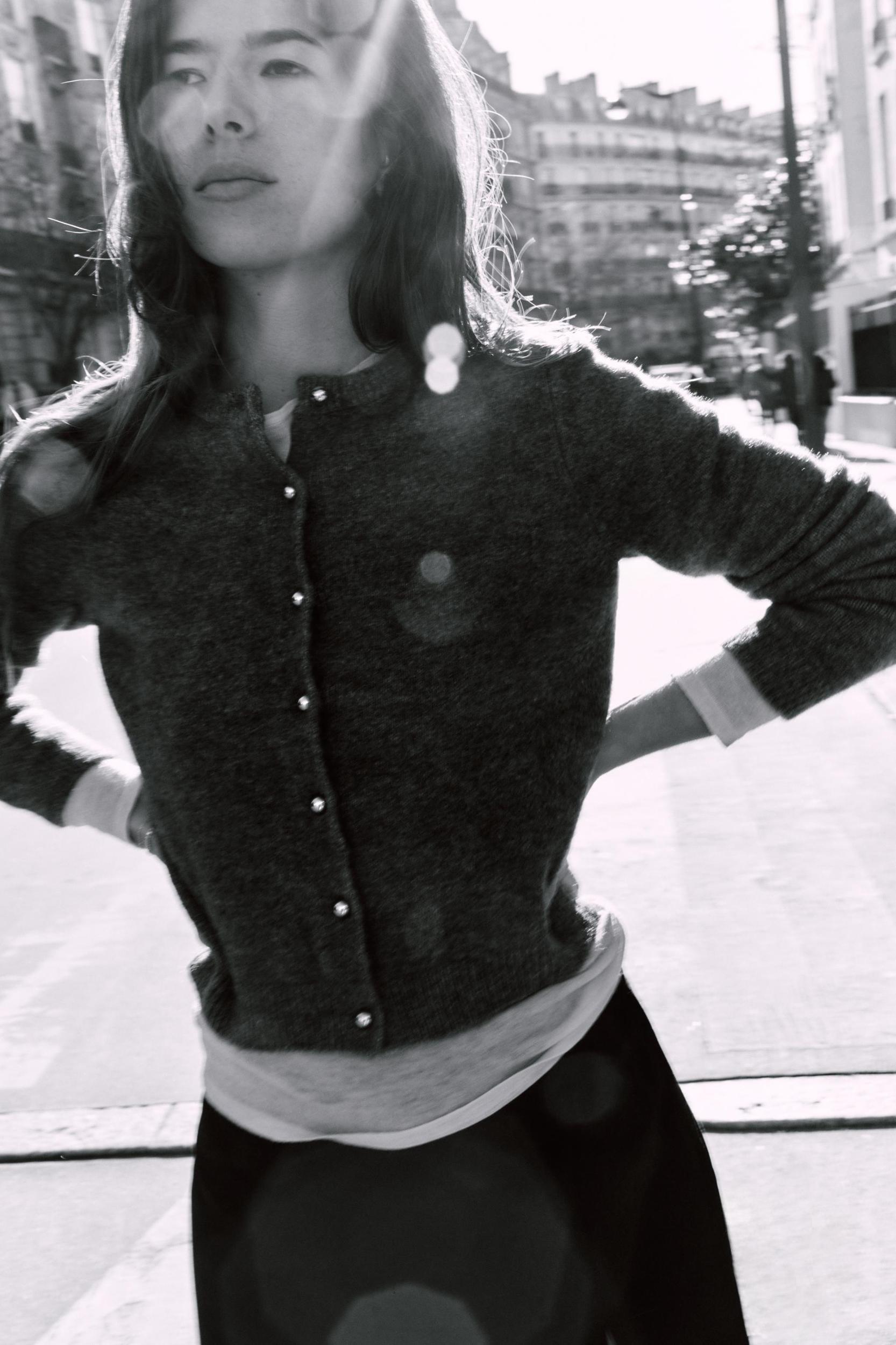 METAL BUTTONS KNIT CARDIGAN Product Image