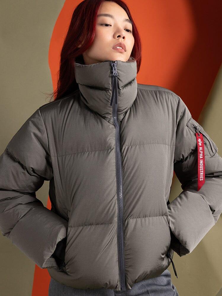 SIERRA SHORT PUFFER W LIMESTONE (SEASONAL) Product Image