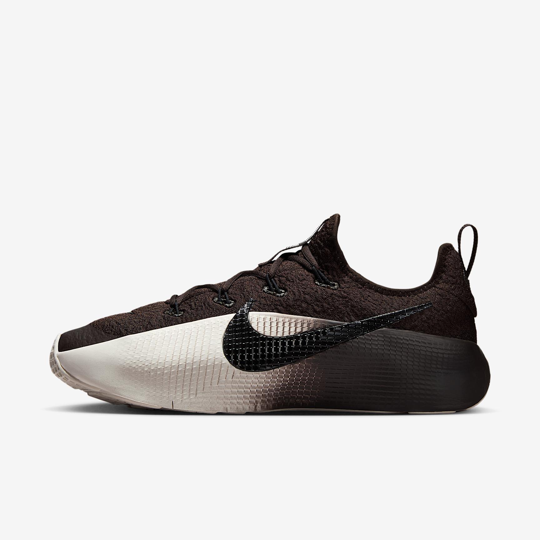 Nike Men's LeBron TR 1 Workout Shoes Product Image
