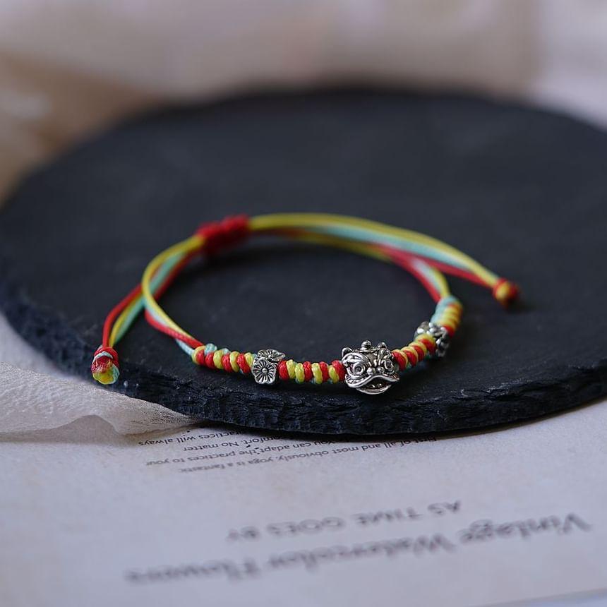 Beaded Lion Charm Bracelet Product Image