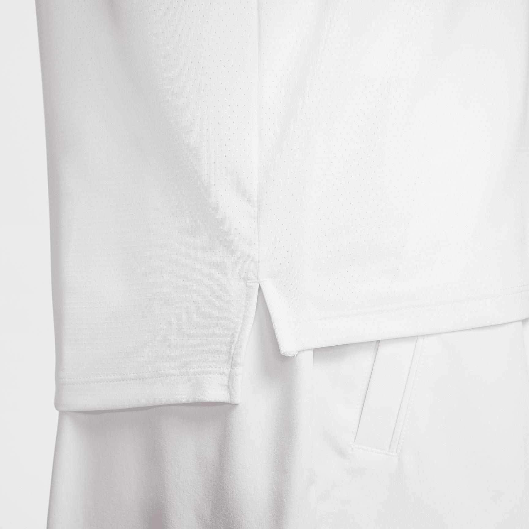NikeCourt Advantage Men's Dri-FIT Tennis Top Product Image