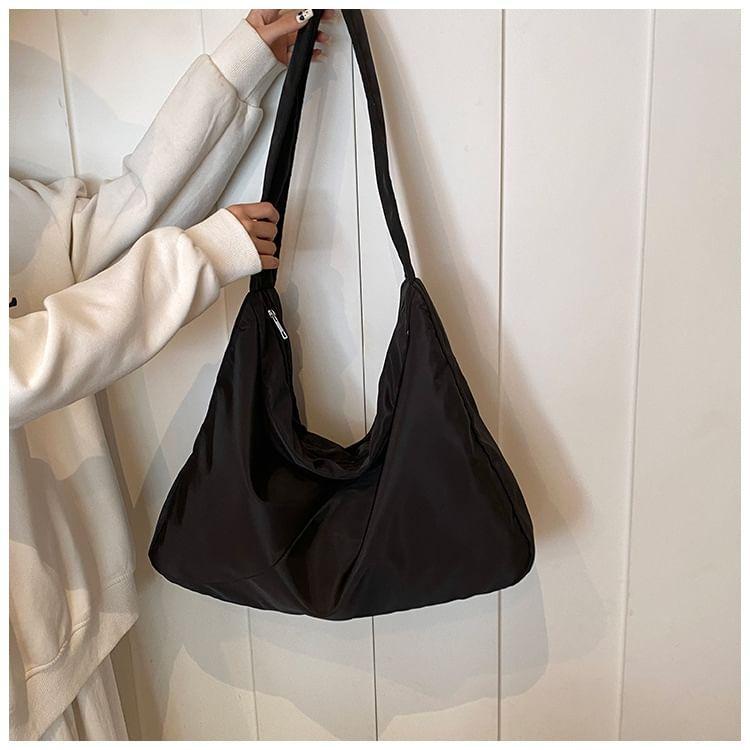 Plain Crossbody Bag Product Image