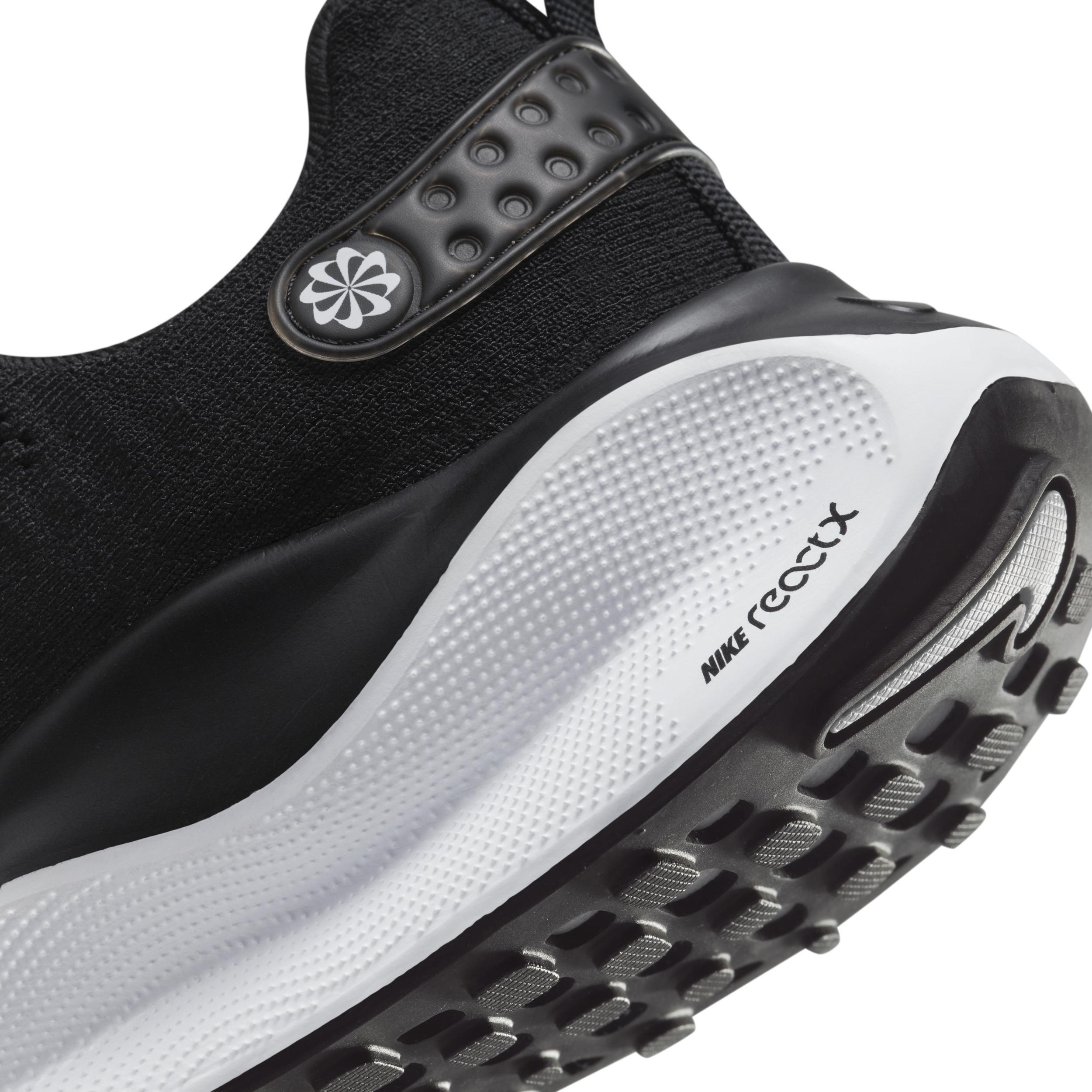 Nike Womens InfinityRN 4 Road Running Shoes (Extra Wide) Product Image