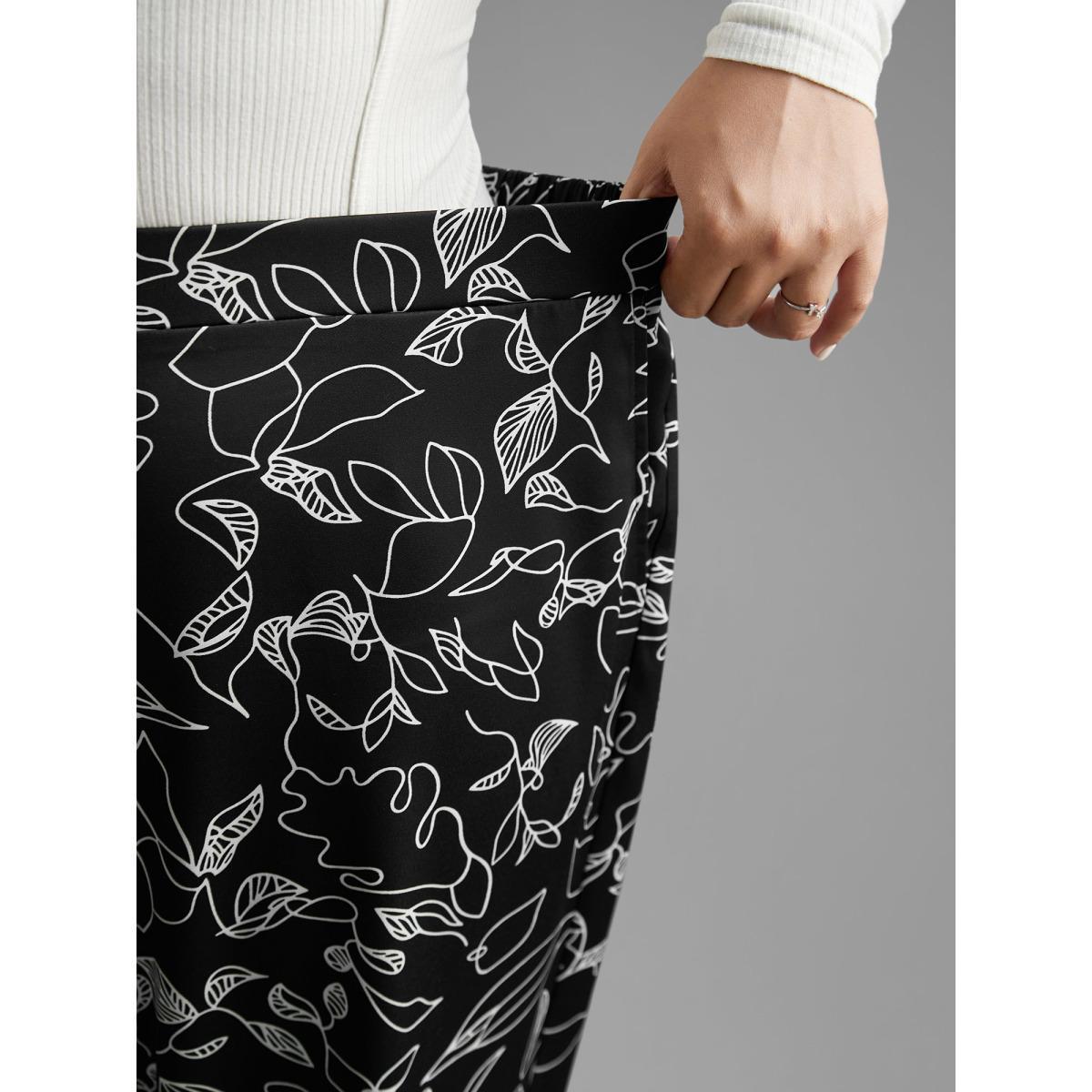 Plus Size Graffiti Print Elastic Waist Wide Leg Pants Women BlackFlower At the Office Wide Leg Mid Rise Work Pants BloomChic 12/L Product Image