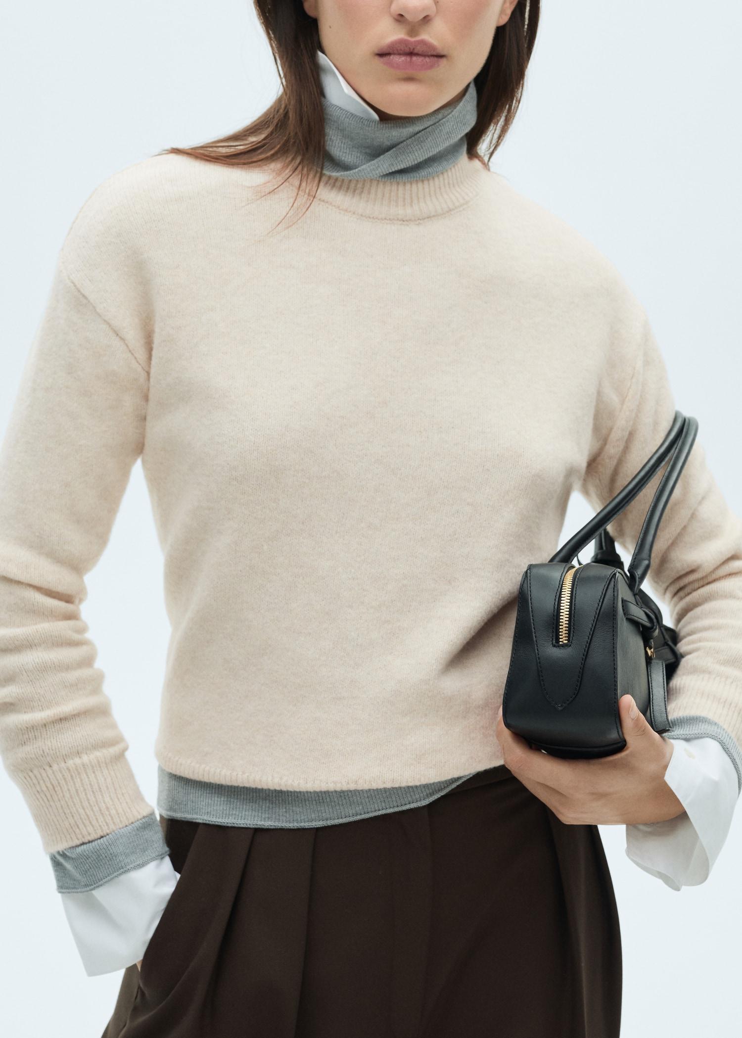 Round-neck knitted sweater - Women | MANGO USA Product Image
