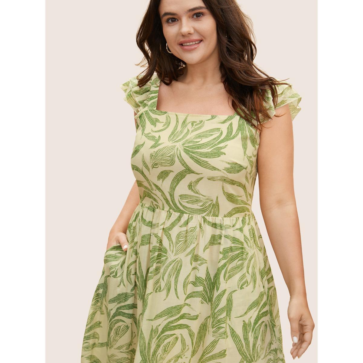 Plus Size Cotton Square Neck Floral Print Tiered Ruffles Dress LightGreen Women Casual Ruffles Square Neck Cap Sleeve Curvy BloomChic 26/4X Product Image