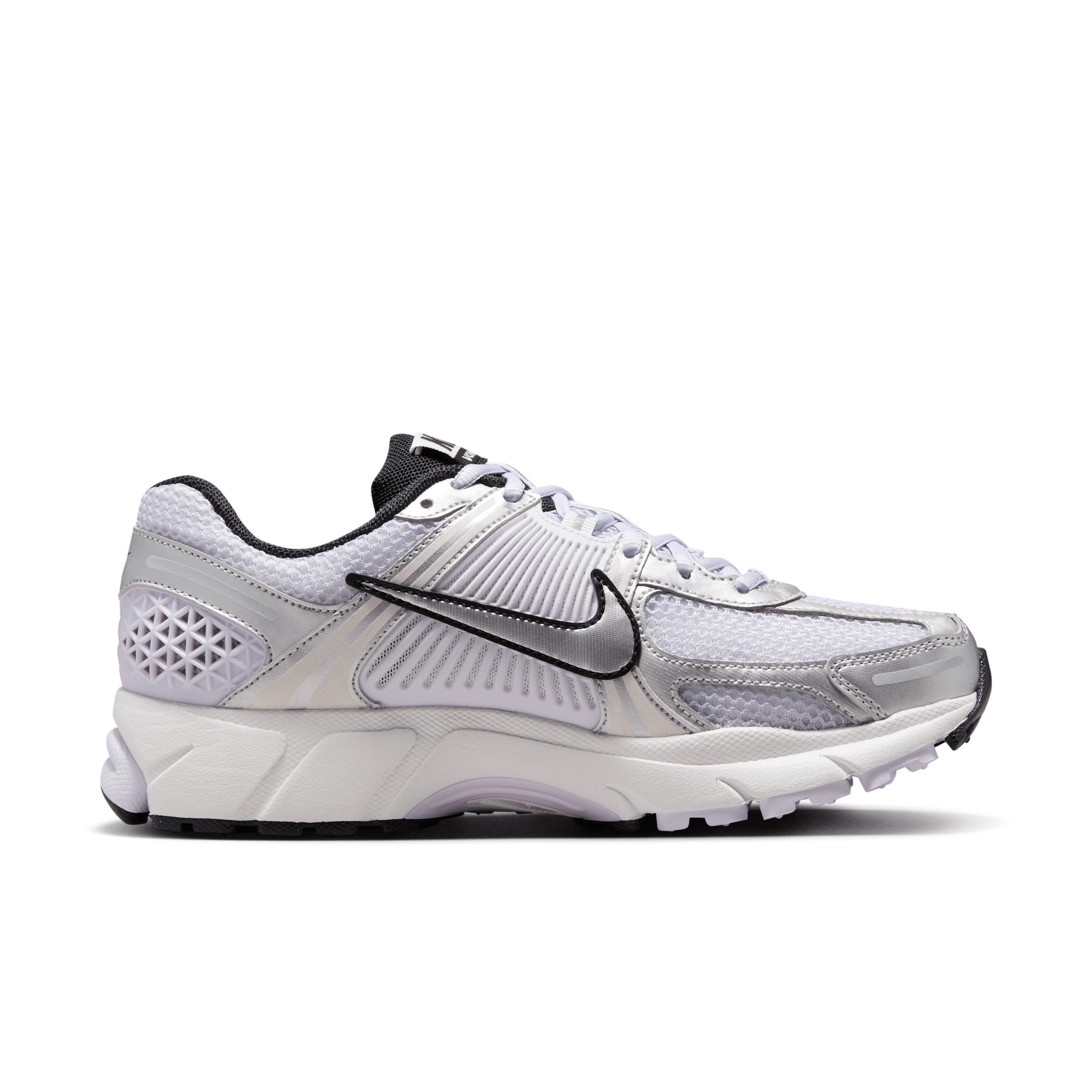 Nike Women's Zoom Vomero 5 Shoes Product Image