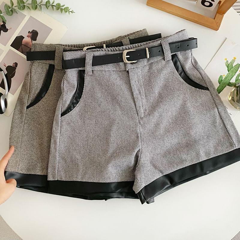 High Waist Herringbone Shorts With Belt Product Image