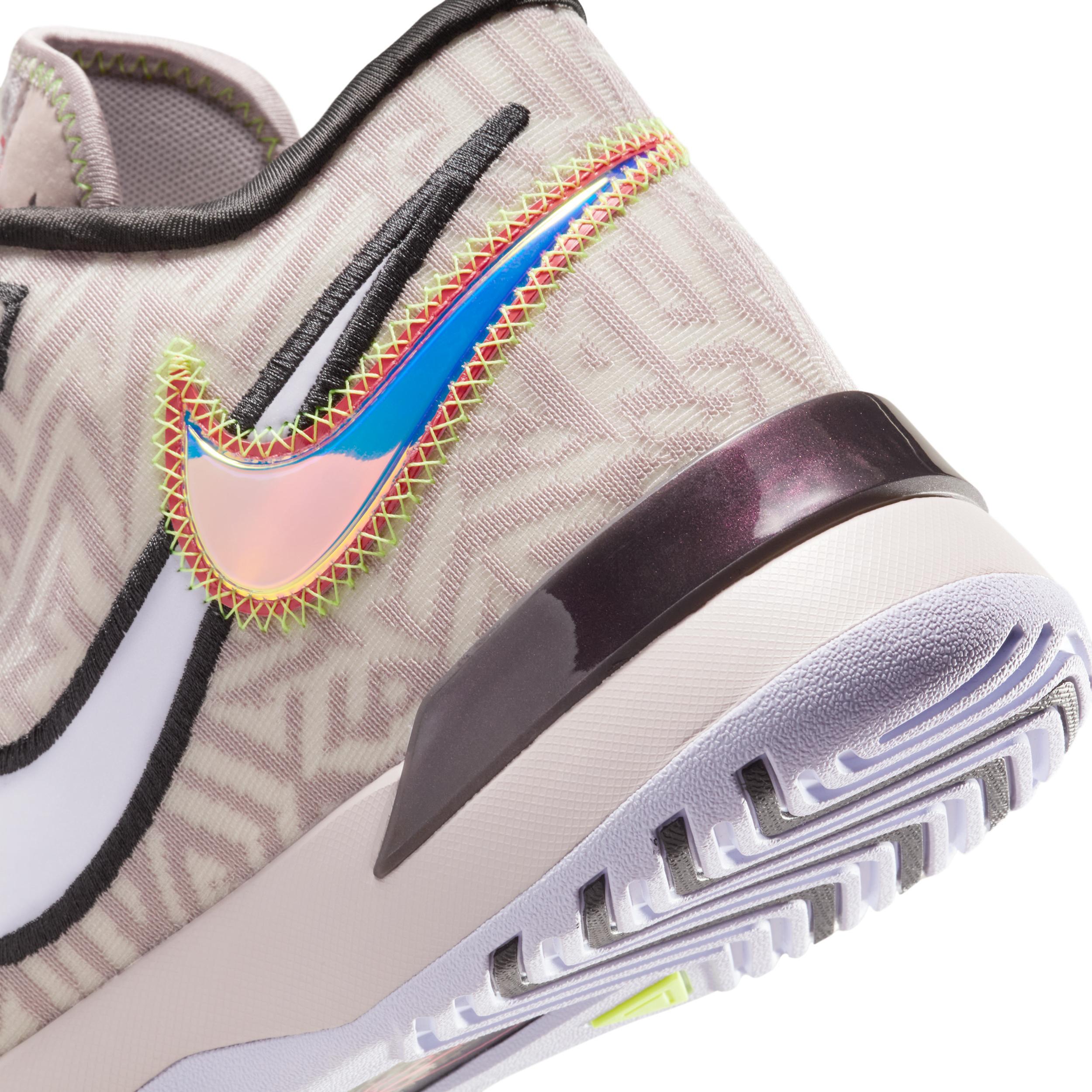Nike Men's LeBron NXXT Genisus Basketball Shoes Product Image