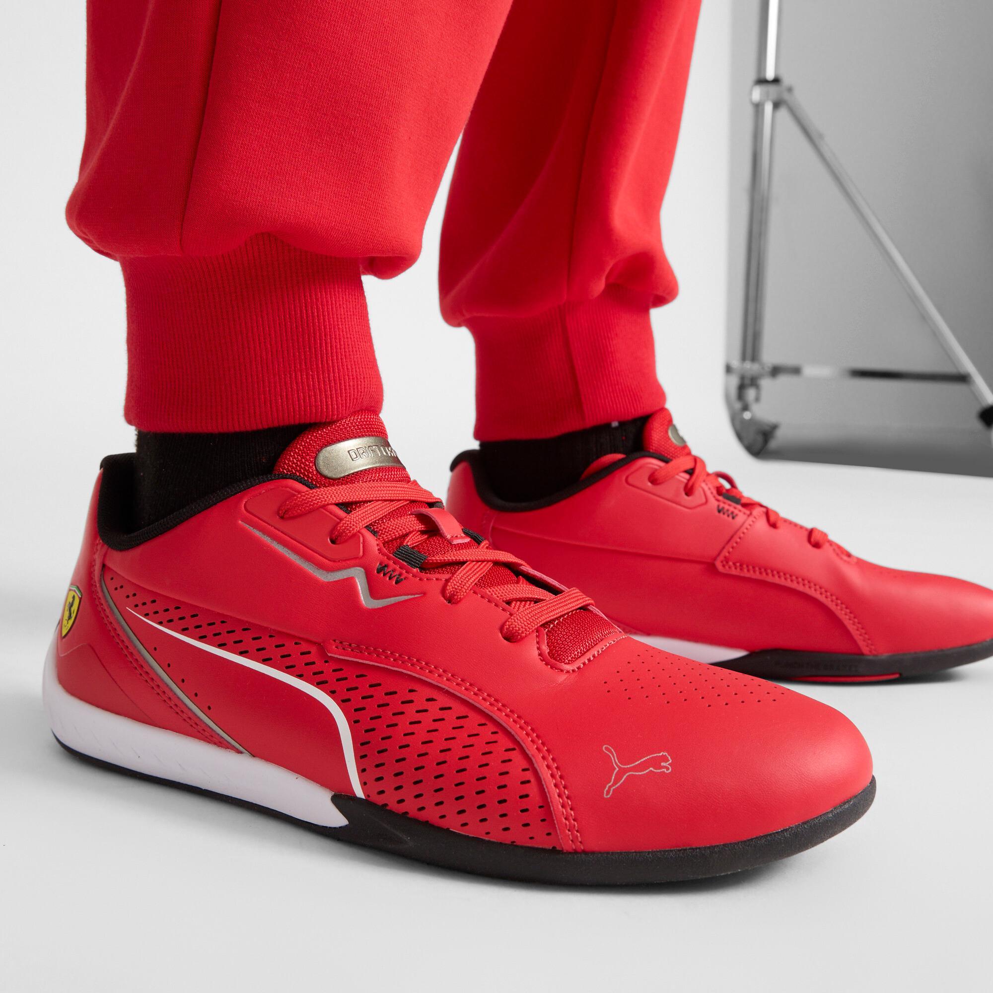 PUMA Scuderia Ferrari Drift Cat 11 Men's Sneakers Product Image
