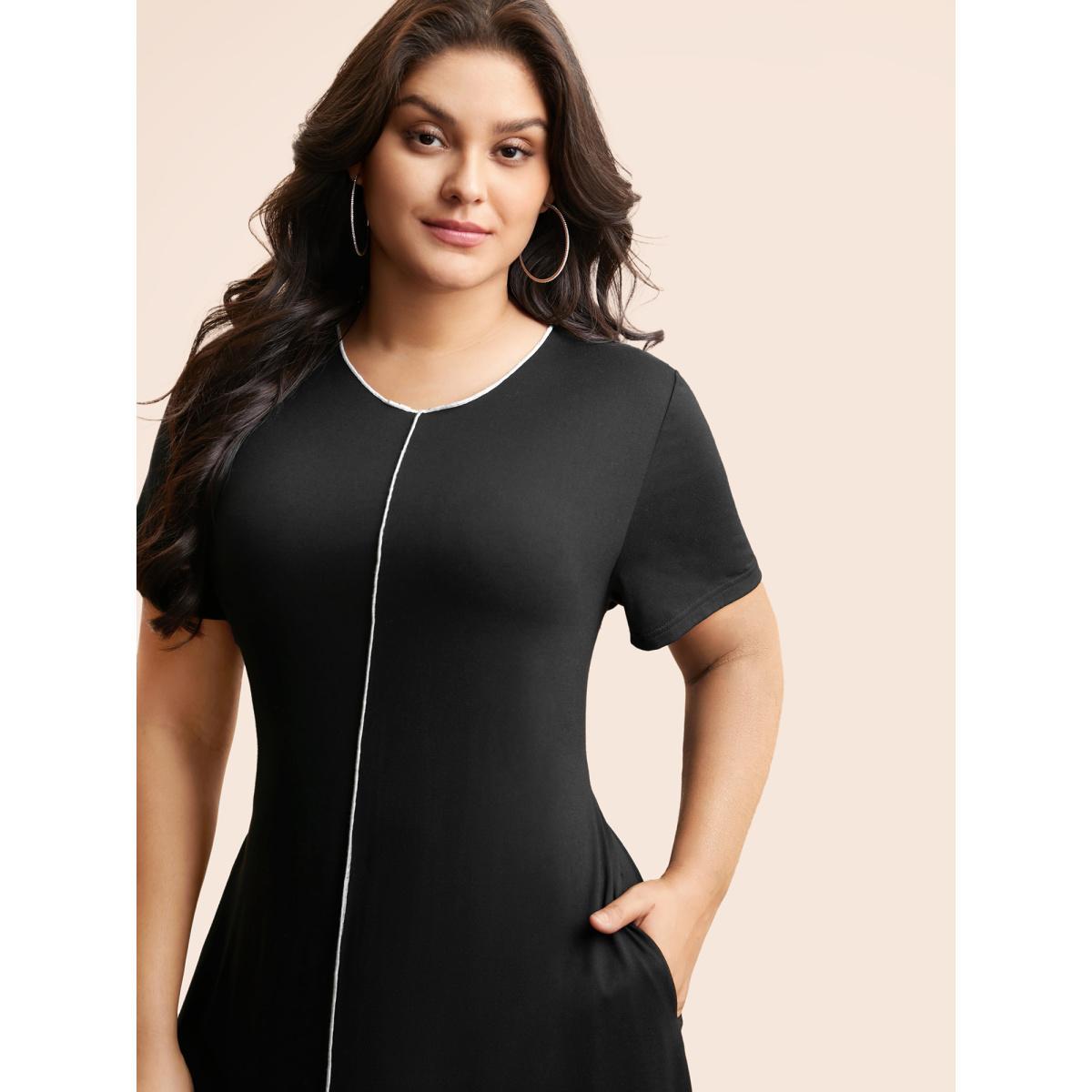 Plus Size Round Neck Contrast Topstitching Slit Hem Dress Black Women Casual Topstitching Round Neck Short sleeve Curvy BloomChic 28/5X Product Image
