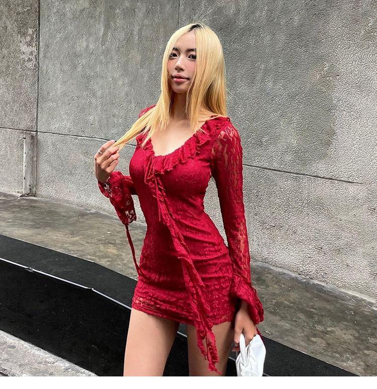 Flared-Sleeve Scoop Neck Lace Mini Bodycon Dress Product Image
