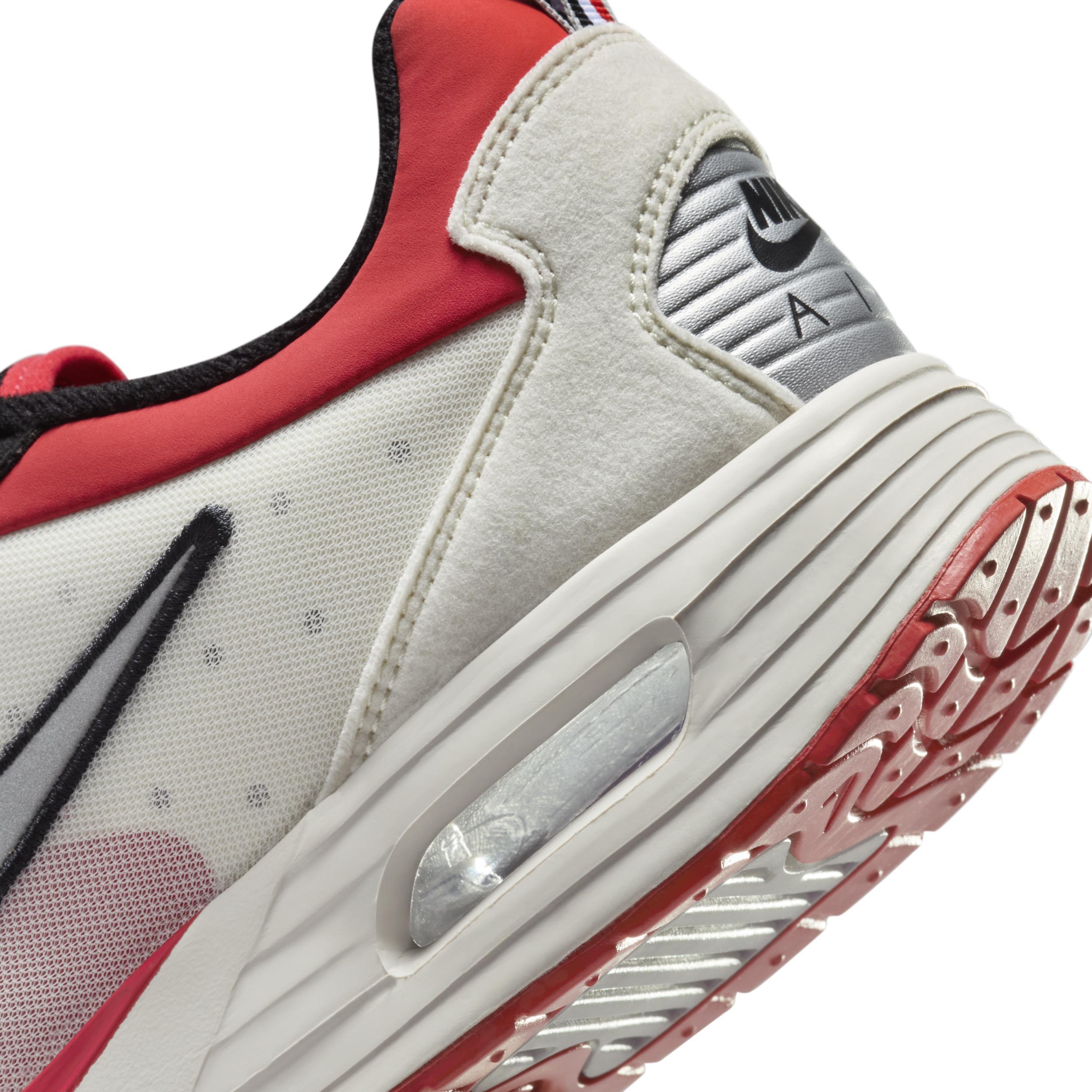 Georgia Nike Men's Air Max Solo Shoes Product Image