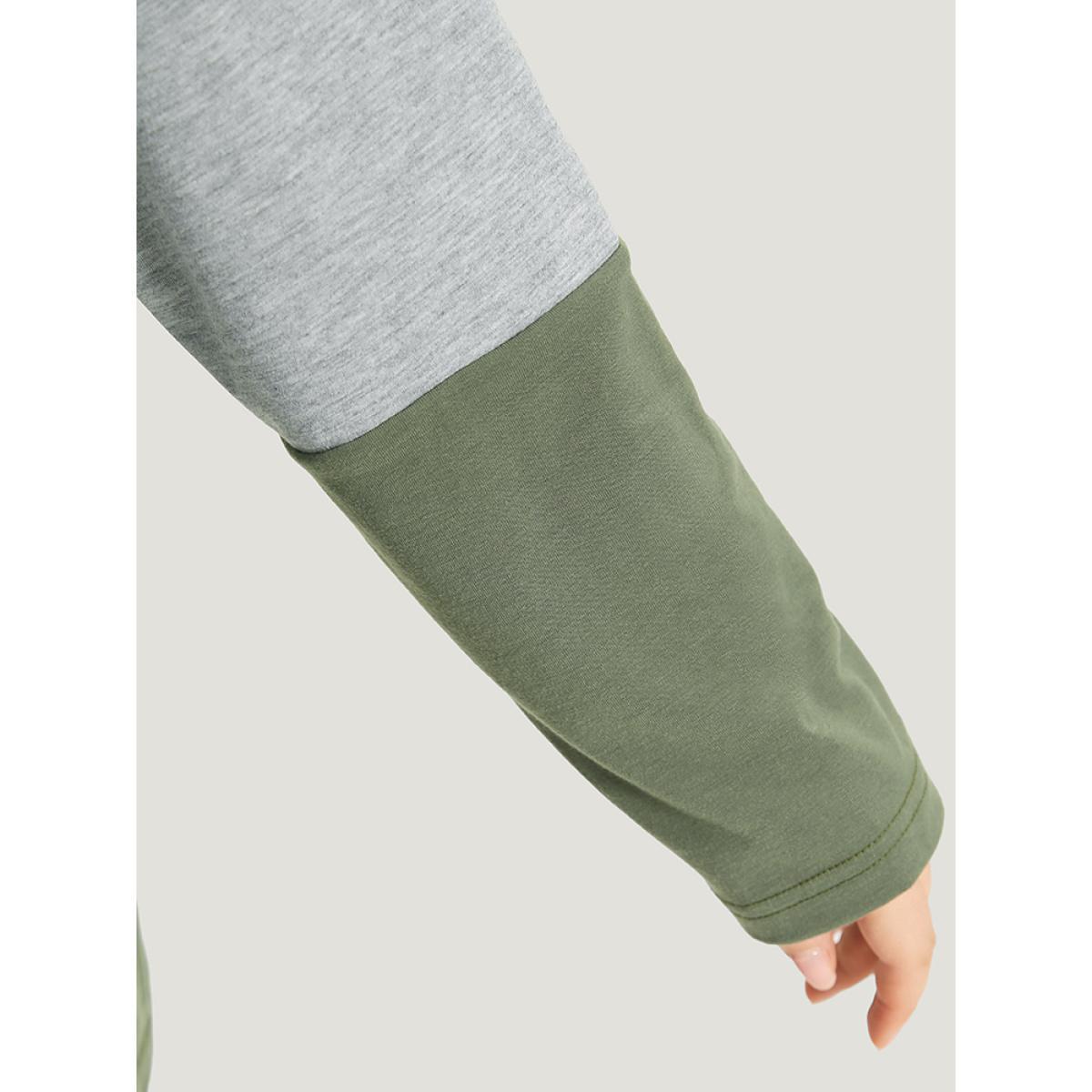 Plus Size Colorblock Contrast Notched Long Sleeve T-shirt Multicolor Women Casual Contrast Plain Notched collar Dailywear T-shirts BloomChic 30/6X Product Image