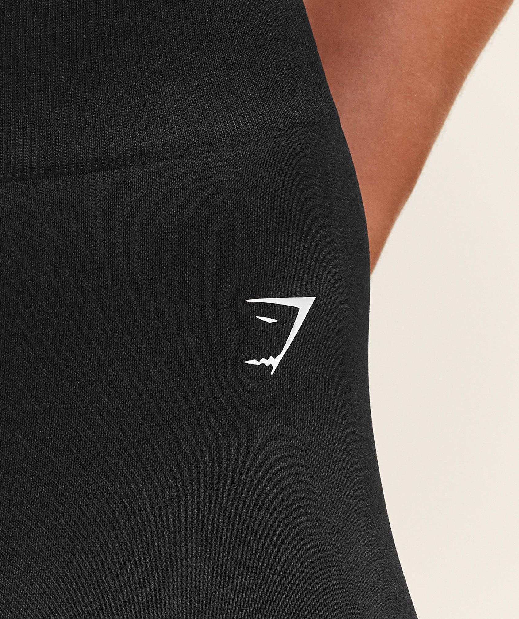 Everyday Seamless Flared Legging Product Image
