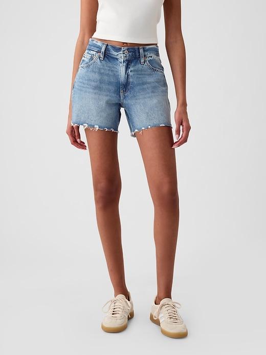 4" Low Rise Stride Denim Shorts Product Image