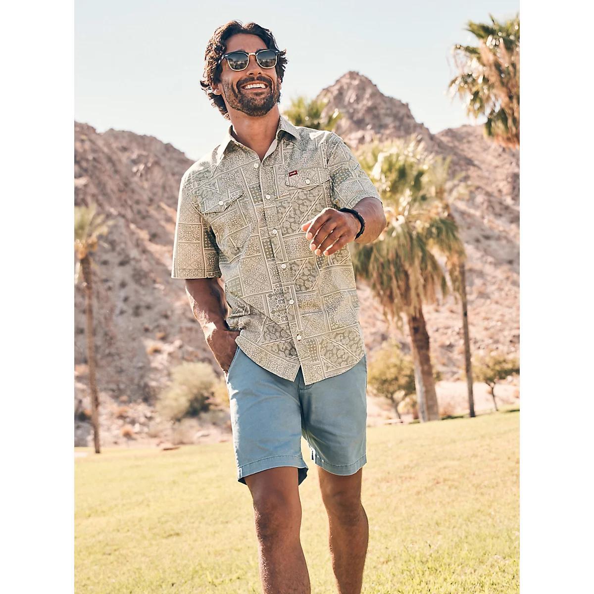 Men's Flat Front Short in Moonlight Product Image