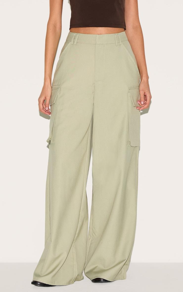 Sage Woven Pocket Detail Straight Leg Pant Product Image