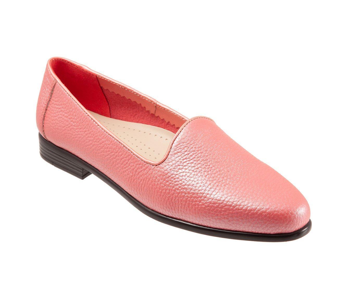 Women's Trotters Liz Tumbled Flats Product Image