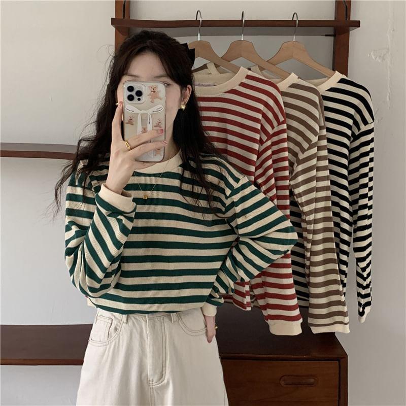 Long-Sleeve Crew Neck Striped T-Shirt Product Image