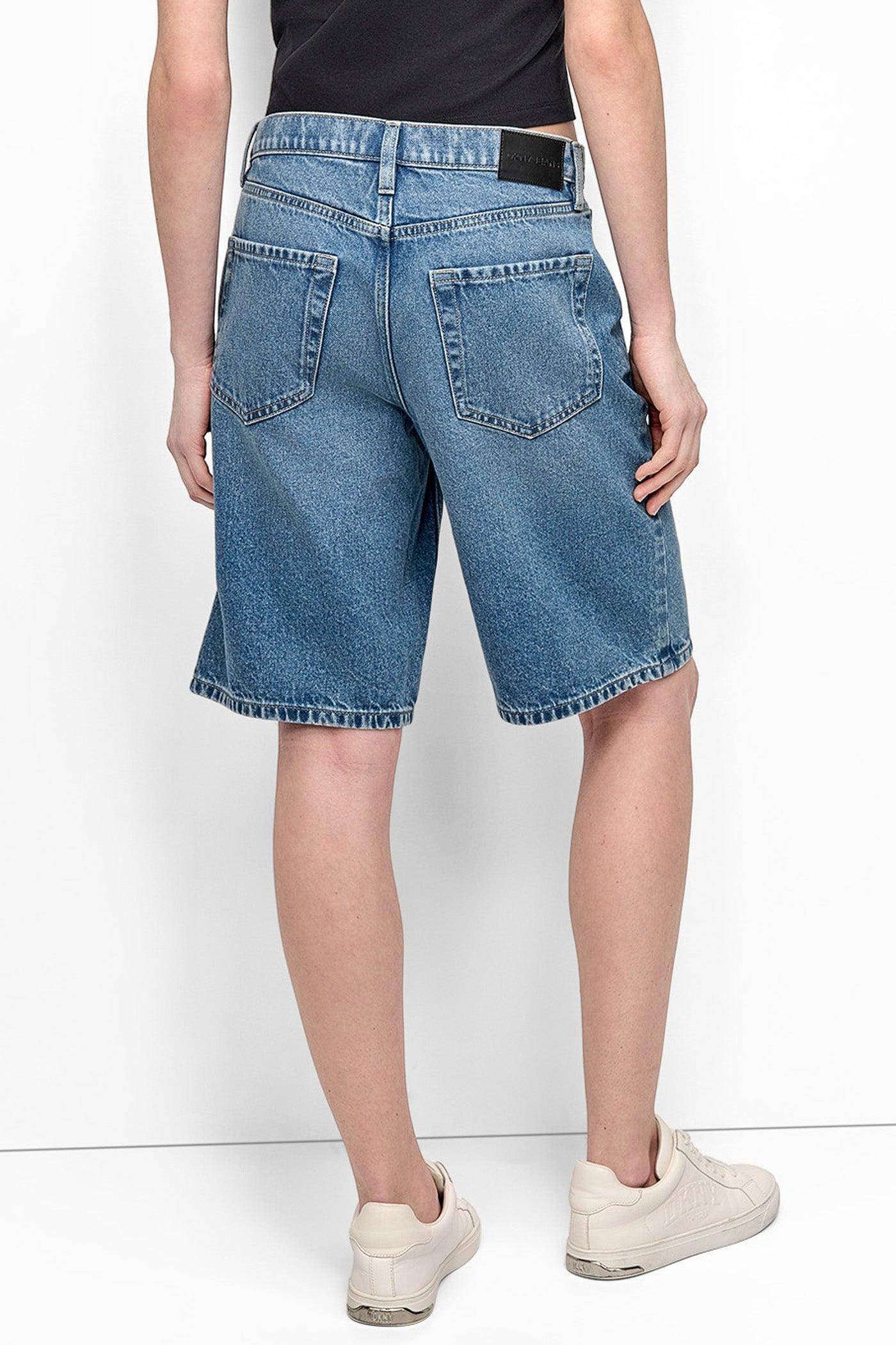 MID RISE SHORT Product Image