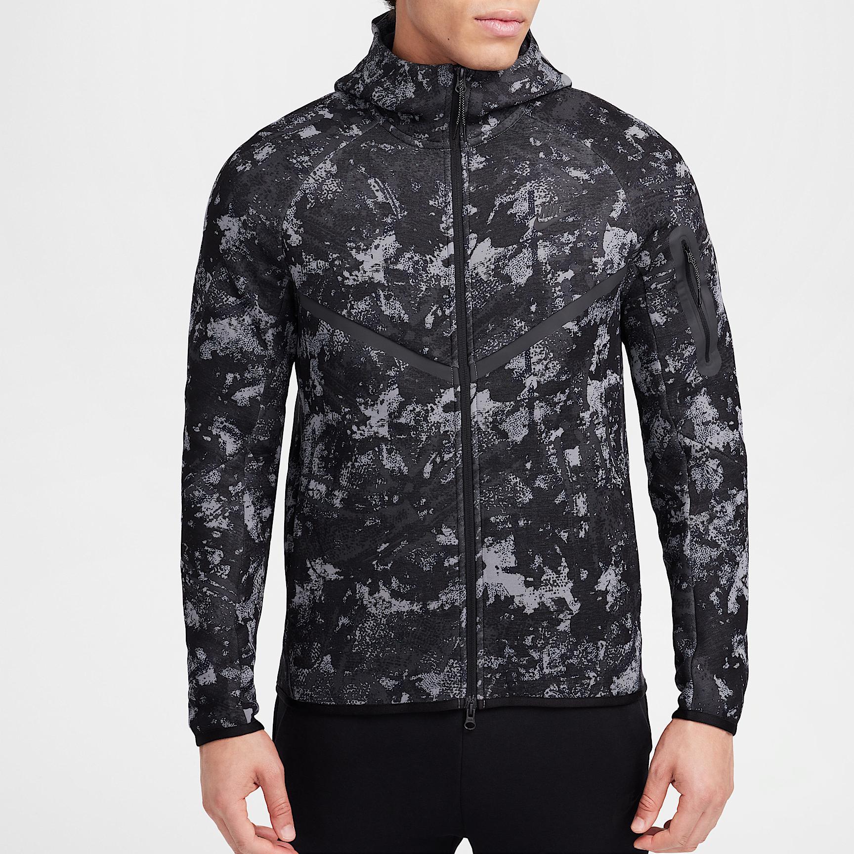 Nike Tech Windrunner Men's Fleece Full-Zip Hoodie Product Image