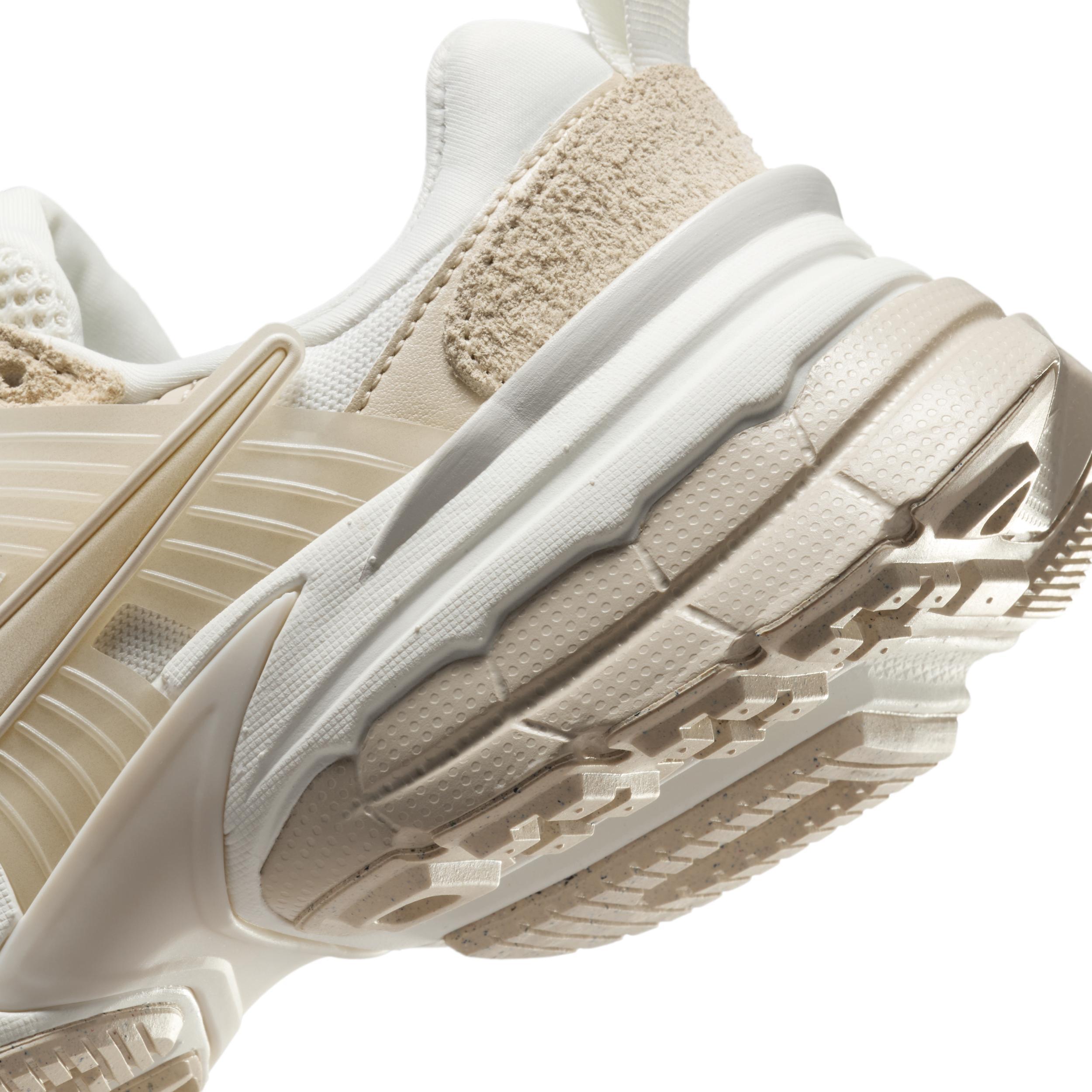 Nike Women's V2K Run Shoes Product Image