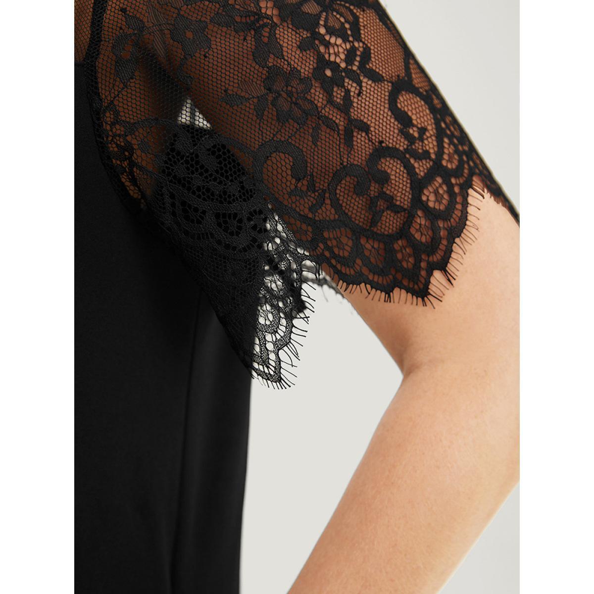Plus Size Plain Pocket Lace Mesh Patchwork Dress Black Women Elegant Patchwork Round Neck Short sleeve Curvy Midi Dress BloomChic 28/5X Product Image
