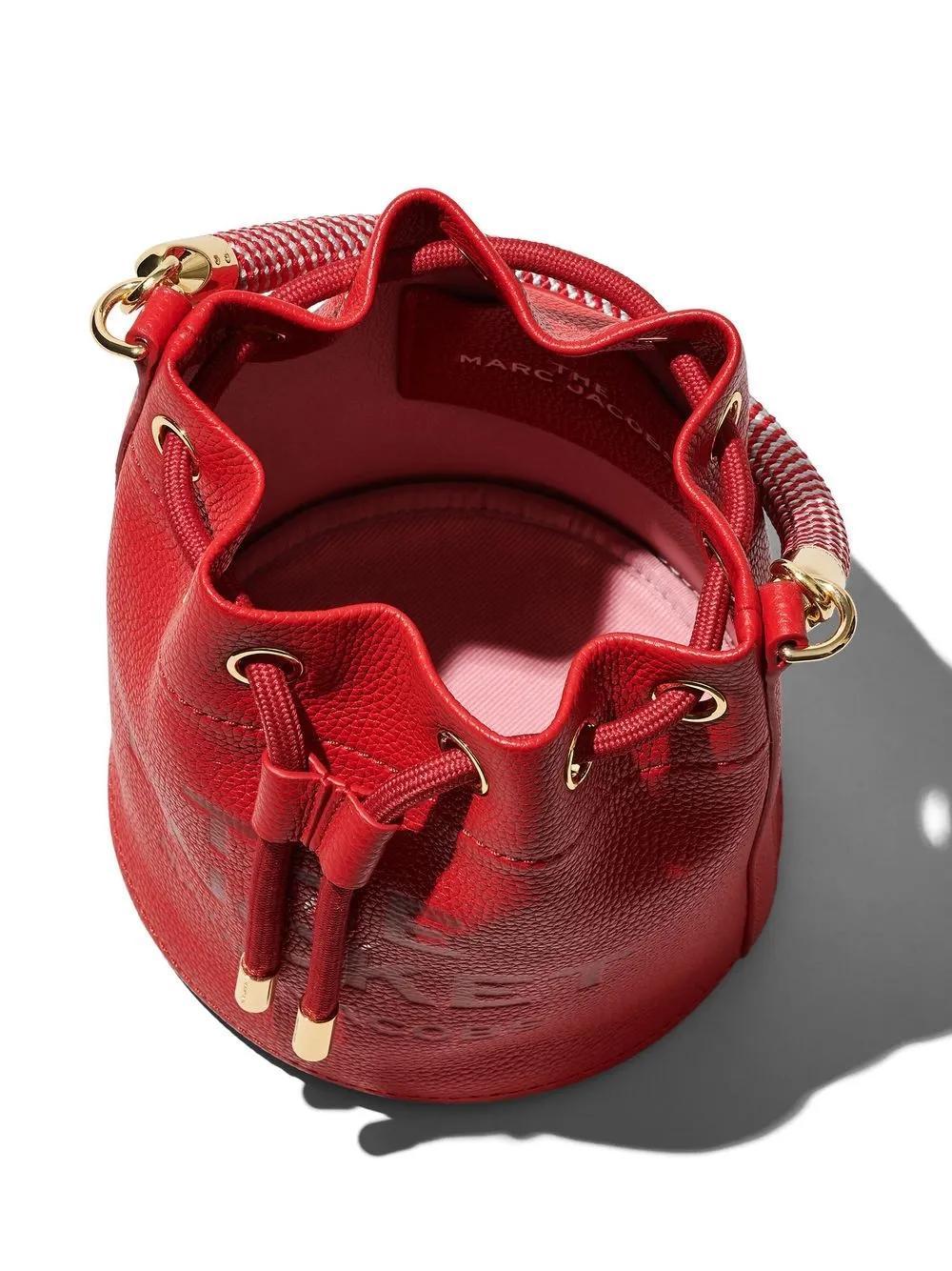 The Bucket bag Product Image