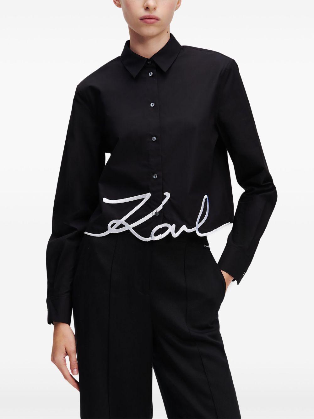 Signature shirt Product Image