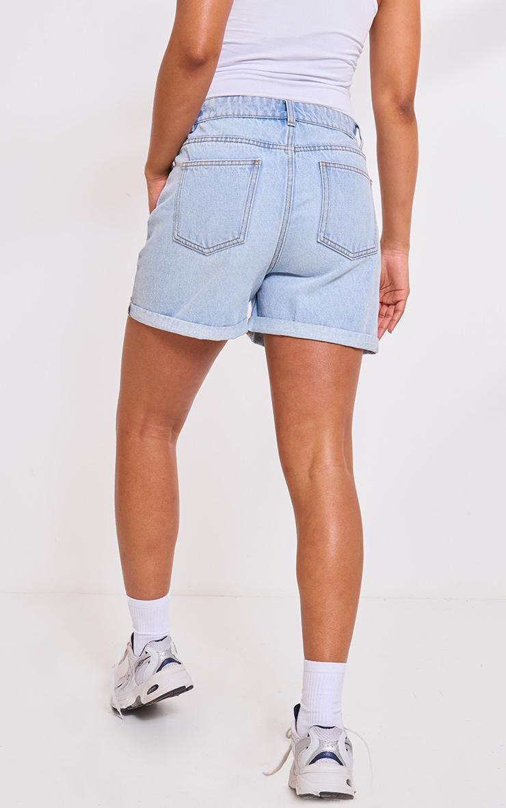 PRETTYLITTLETHING Light Blue Wash Turn Up Mom Denim Shorts Product Image