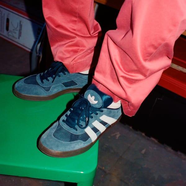 Aloha Super Shoes Product Image