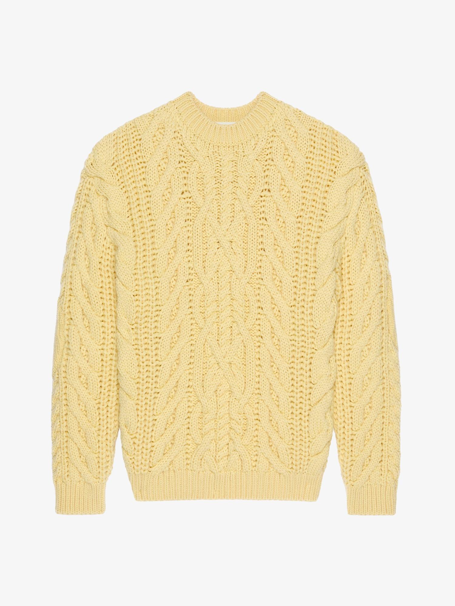Oversized sweater in cable-knit Product Image